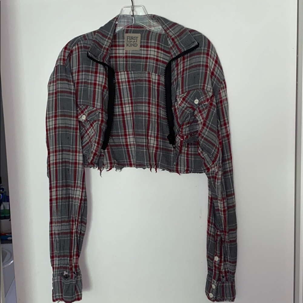 LF distressed crop top